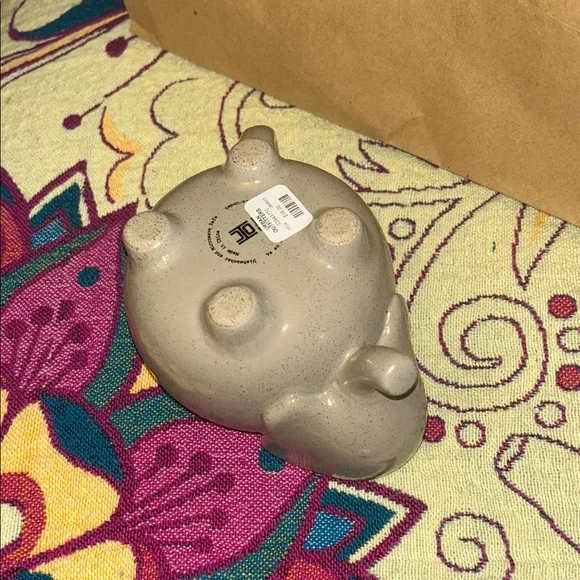 NWT Elephant Mug Gray Sculptural Urban Outfitters - Picture 7 of 9